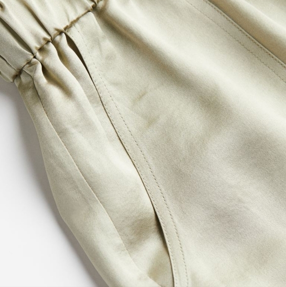H&M Premium silk blend pants - Picture 2 of 2